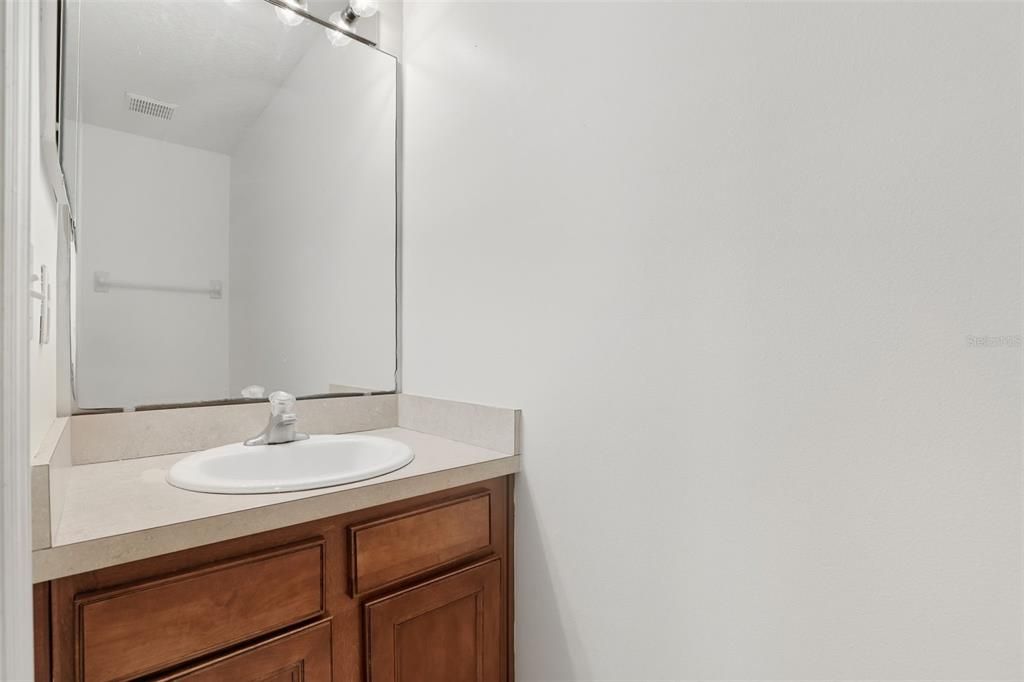 待售: $259,900 (3 贝兹, 2 浴室, 1668 平方英尺)