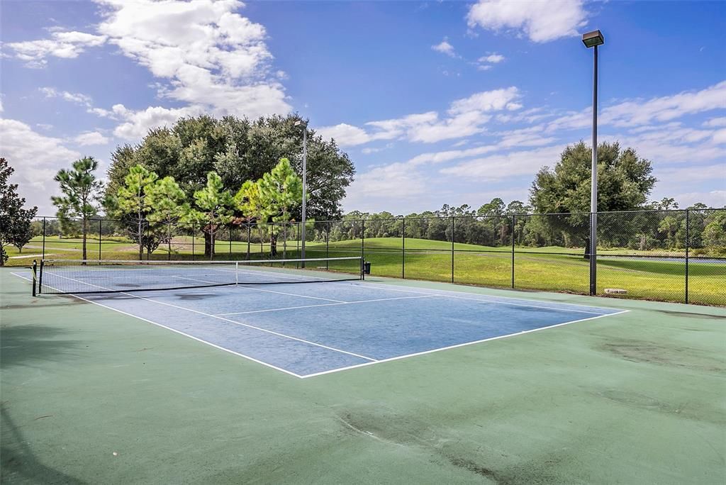 待售: $259,900 (3 贝兹, 2 浴室, 1668 平方英尺)