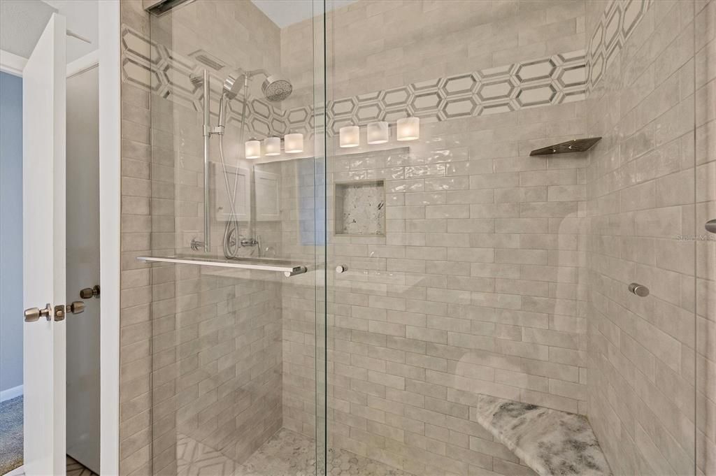 出租: $4,500 (2 贝兹, 2 浴室, 1276 平方英尺)