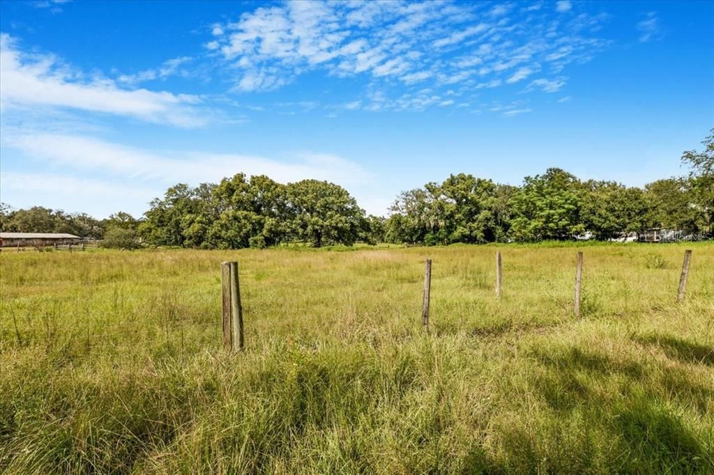 Activo con contrato: $1,199,900 (9.35 acres)