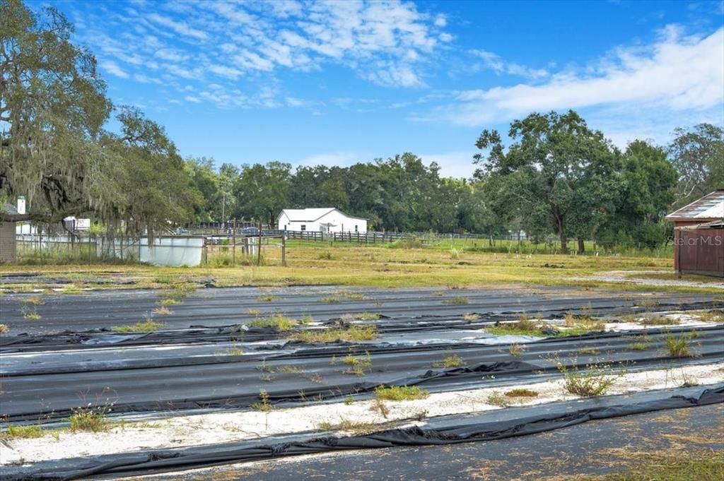 Activo con contrato: $1,199,900 (9.35 acres)