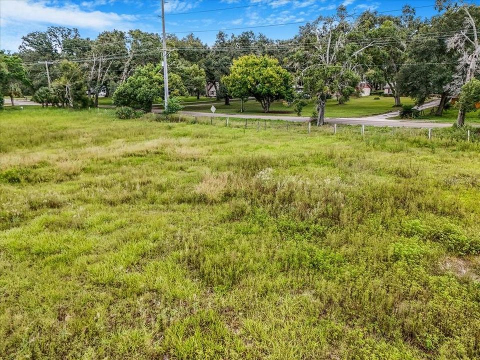 Activo con contrato: $1,199,900 (9.35 acres)