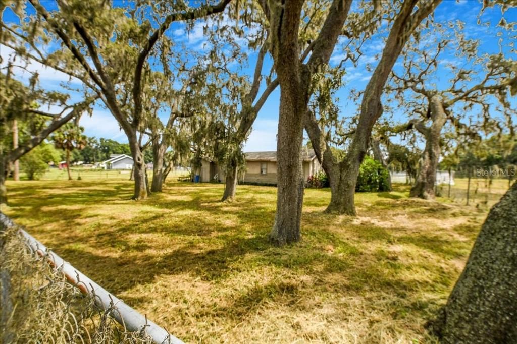 Activo con contrato: $1,199,900 (9.35 acres)