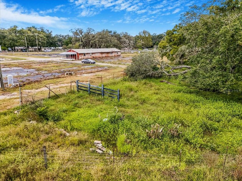 Activo con contrato: $1,199,900 (9.35 acres)