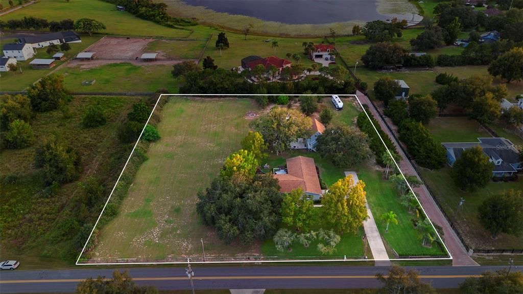 待售: $610,000 (4 贝兹, 2 浴室, 2284 平方英尺)