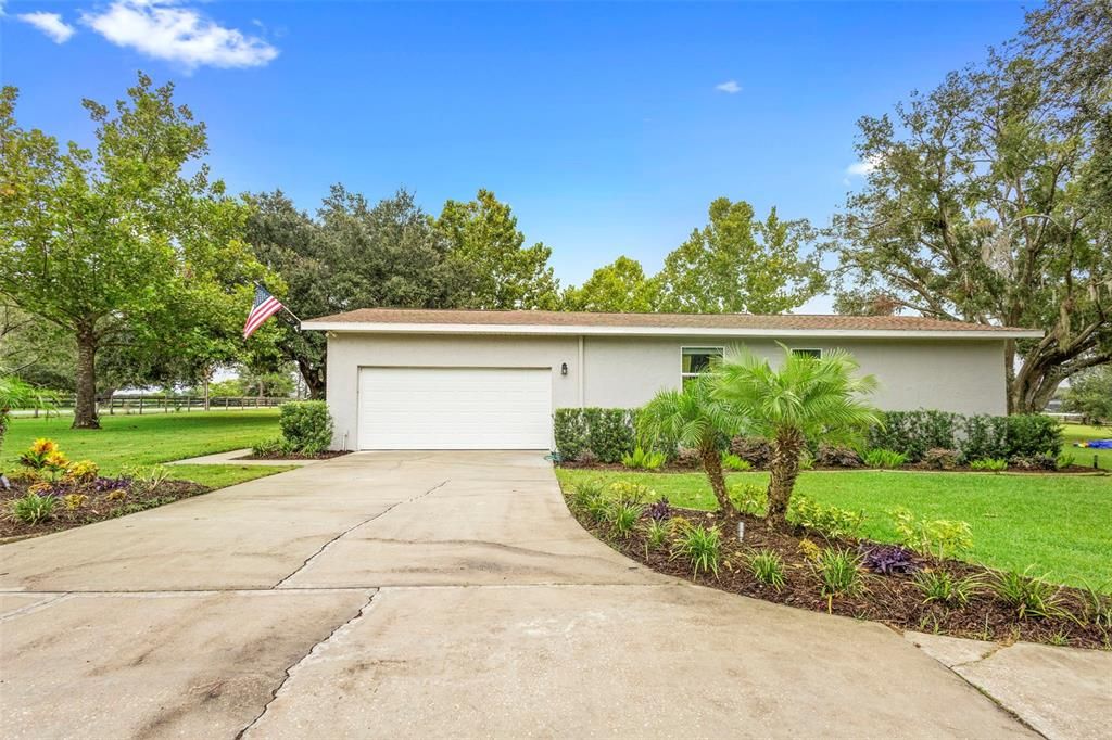 待售: $610,000 (4 贝兹, 2 浴室, 2284 平方英尺)