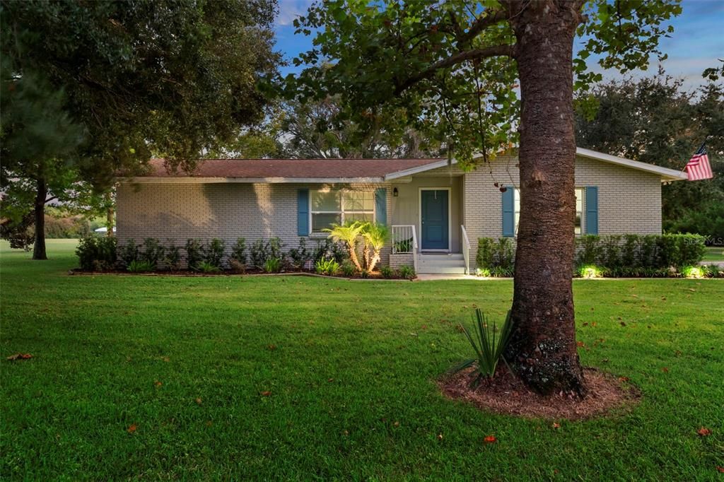 待售: $610,000 (4 贝兹, 2 浴室, 2284 平方英尺)