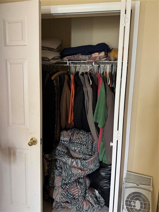 Activo con contrato: $235,900 (3 camas, 2 baños, 1465 Pies cuadrados)