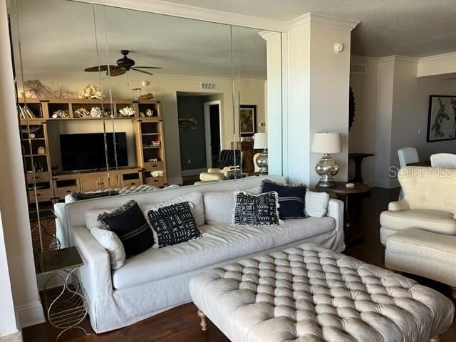 For Rent: $13,000 (2 beds, 2 baths, 1680 Square Feet)