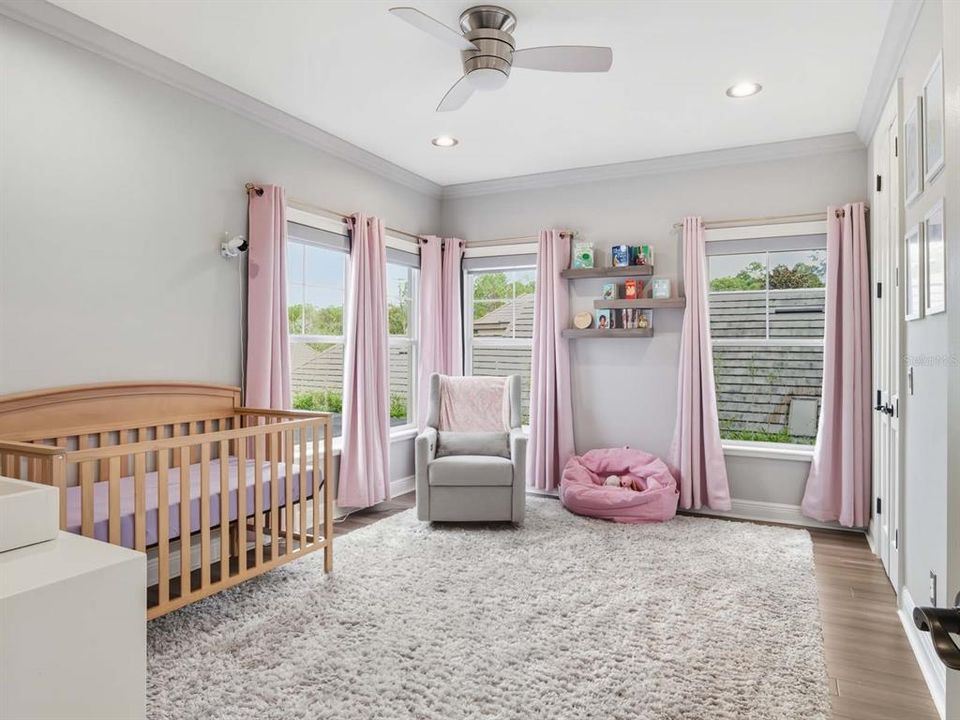 待售: $2,500,000 (4 贝兹, 4 浴室, 3840 平方英尺)