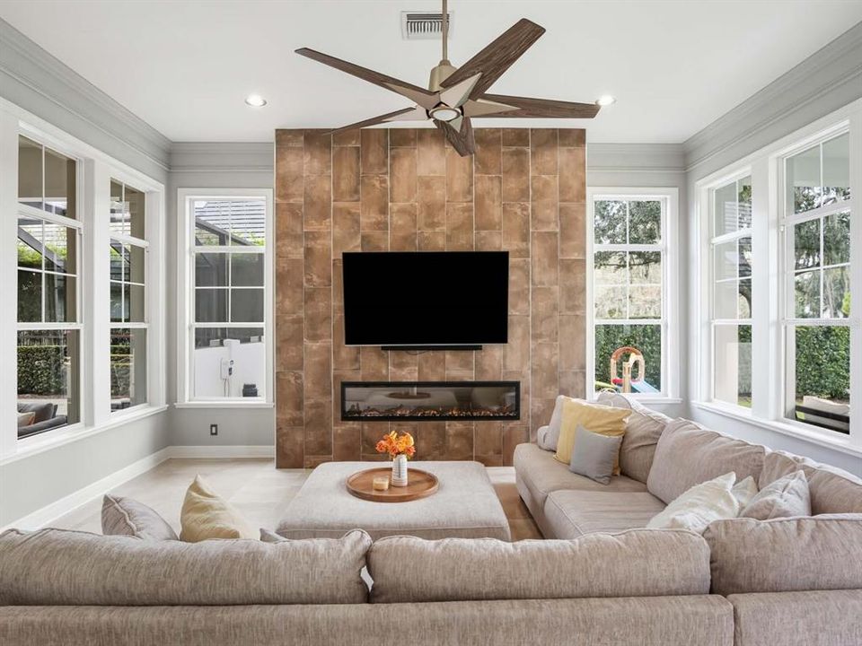 待售: $2,500,000 (4 贝兹, 4 浴室, 3840 平方英尺)