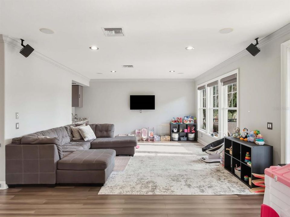 待售: $2,500,000 (4 贝兹, 4 浴室, 3840 平方英尺)