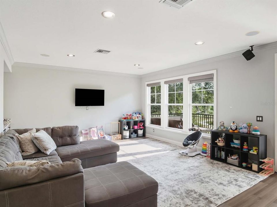 待售: $2,500,000 (4 贝兹, 4 浴室, 3840 平方英尺)