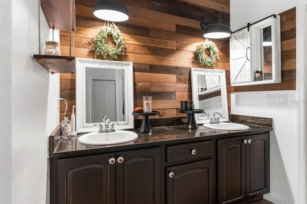 Active With Contract: $395,000 (3 beds, 2 baths, 1770 Square Feet)