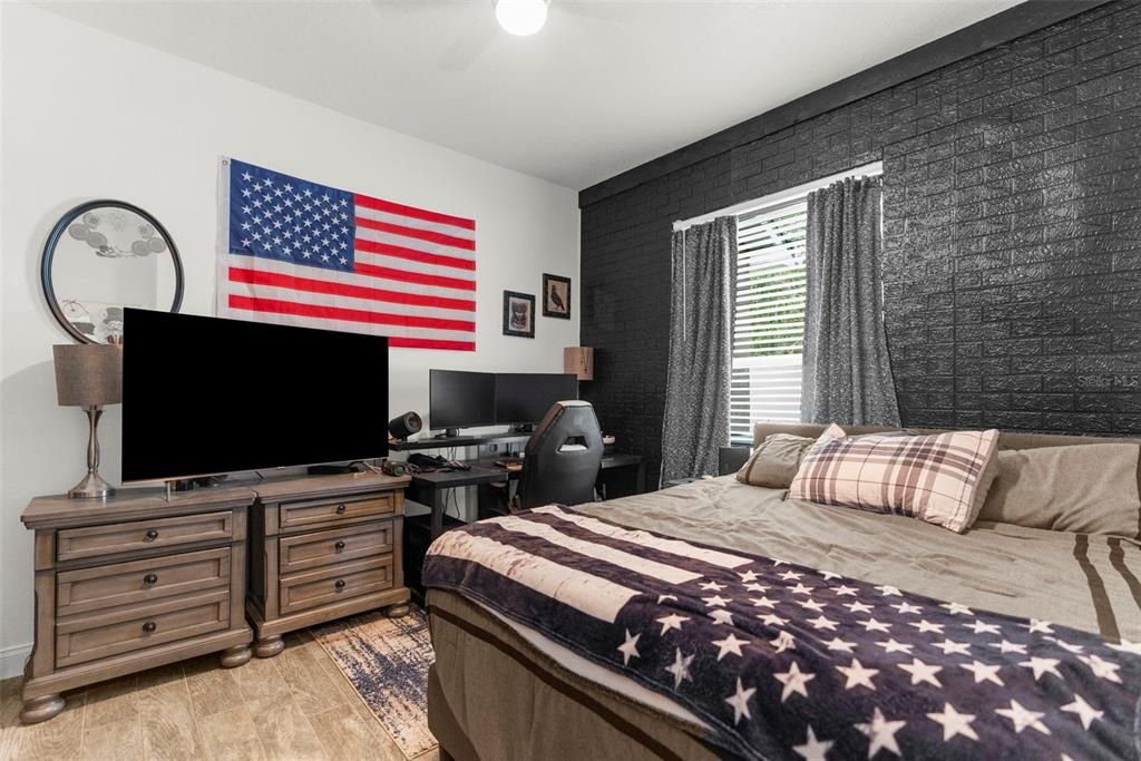 Active With Contract: $395,000 (3 beds, 2 baths, 1770 Square Feet)