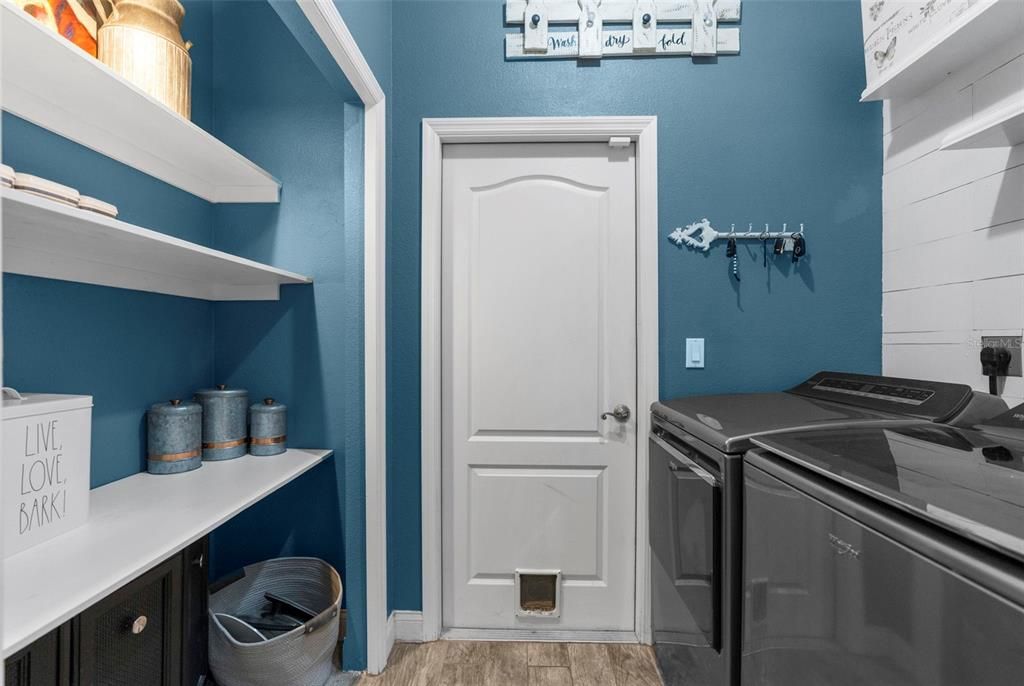 Active With Contract: $395,000 (3 beds, 2 baths, 1770 Square Feet)