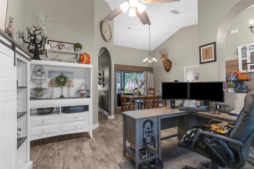 Active With Contract: $395,000 (3 beds, 2 baths, 1770 Square Feet)