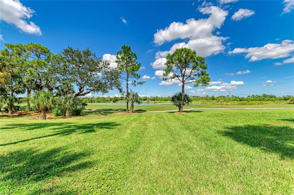 Под контрактом: $275,000 (2 спален, 2 ванн, 1156 Квадратных фут)