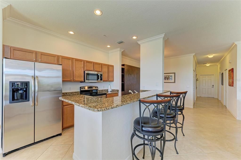 Под контрактом: $275,000 (2 спален, 2 ванн, 1156 Квадратных фут)