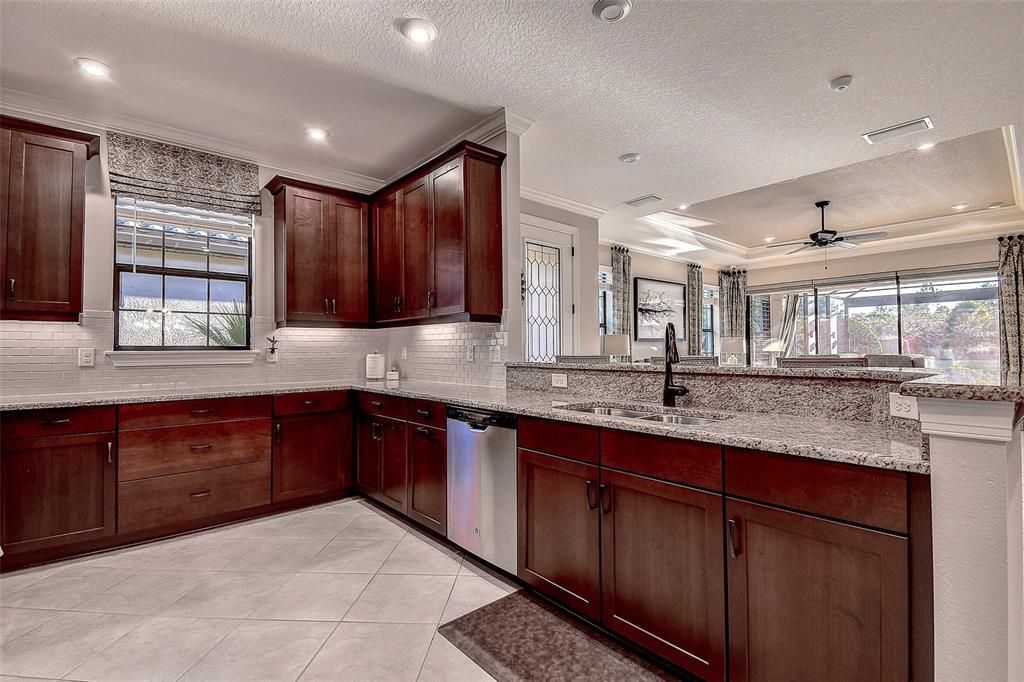 For Sale: $620,000 (3 beds, 2 baths, 1931 Square Feet)