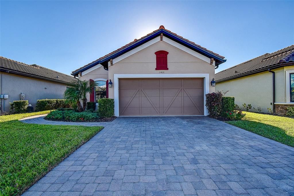 For Sale: $620,000 (3 beds, 2 baths, 1931 Square Feet)