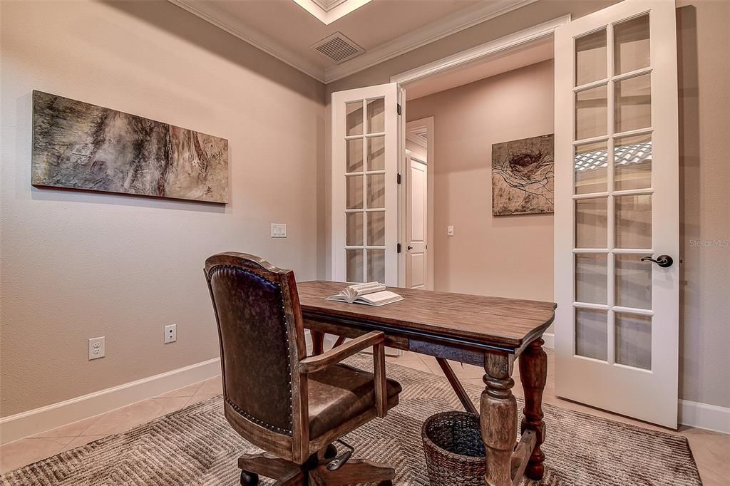 For Sale: $620,000 (3 beds, 2 baths, 1931 Square Feet)