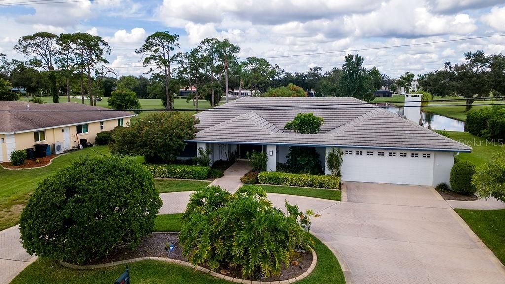 Recently Sold: $675,000 (3 beds, 2 baths, 2621 Square Feet)