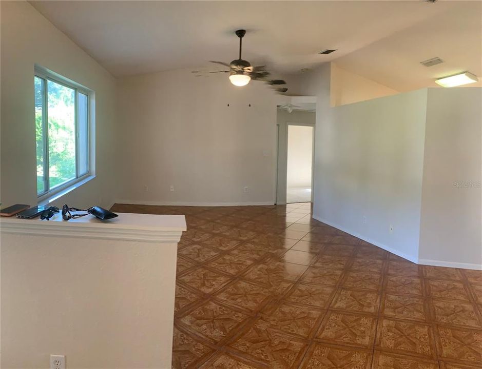For Rent: $1,700 (3 beds, 2 baths, 1413 Square Feet)