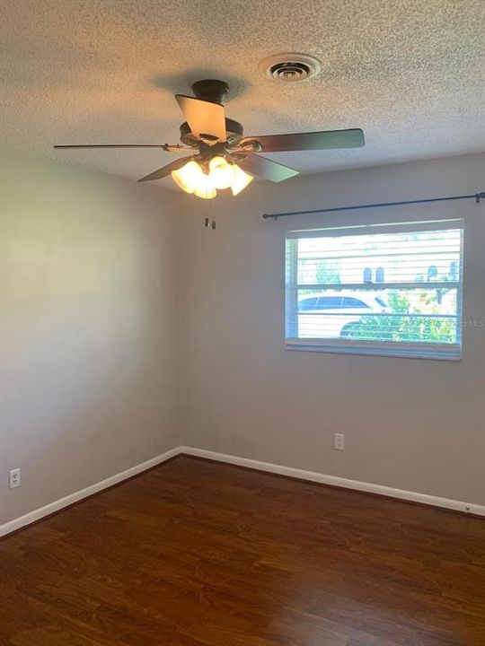 For Rent: $1,700 (3 beds, 2 baths, 1413 Square Feet)