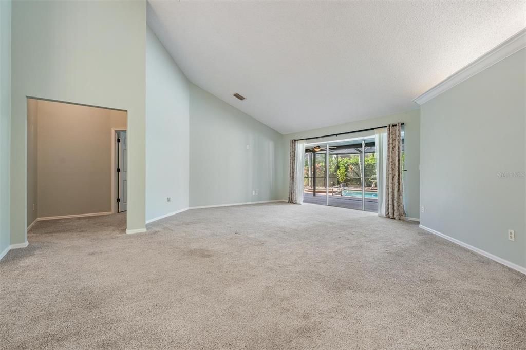 For Sale: $696,000 (5 beds, 3 baths, 3088 Square Feet)