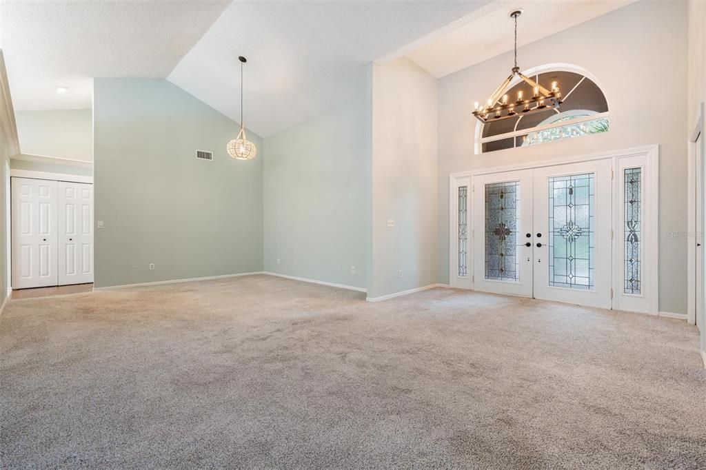 For Sale: $696,000 (5 beds, 3 baths, 3088 Square Feet)