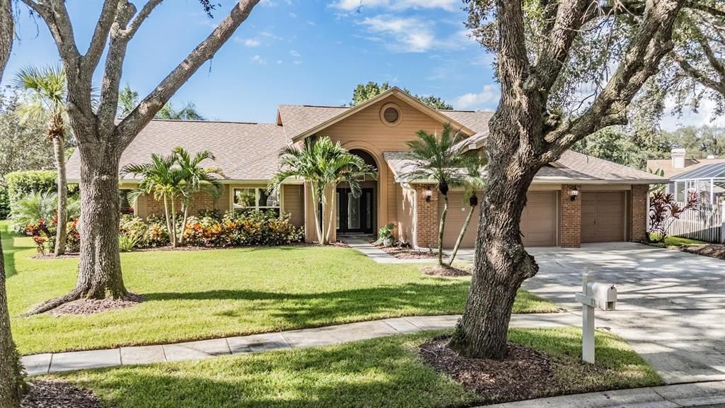 For Sale: $696,000 (5 beds, 3 baths, 3088 Square Feet)