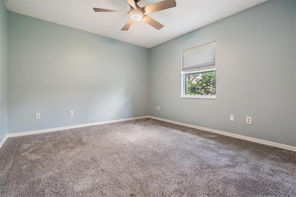 For Sale: $696,000 (5 beds, 3 baths, 3088 Square Feet)