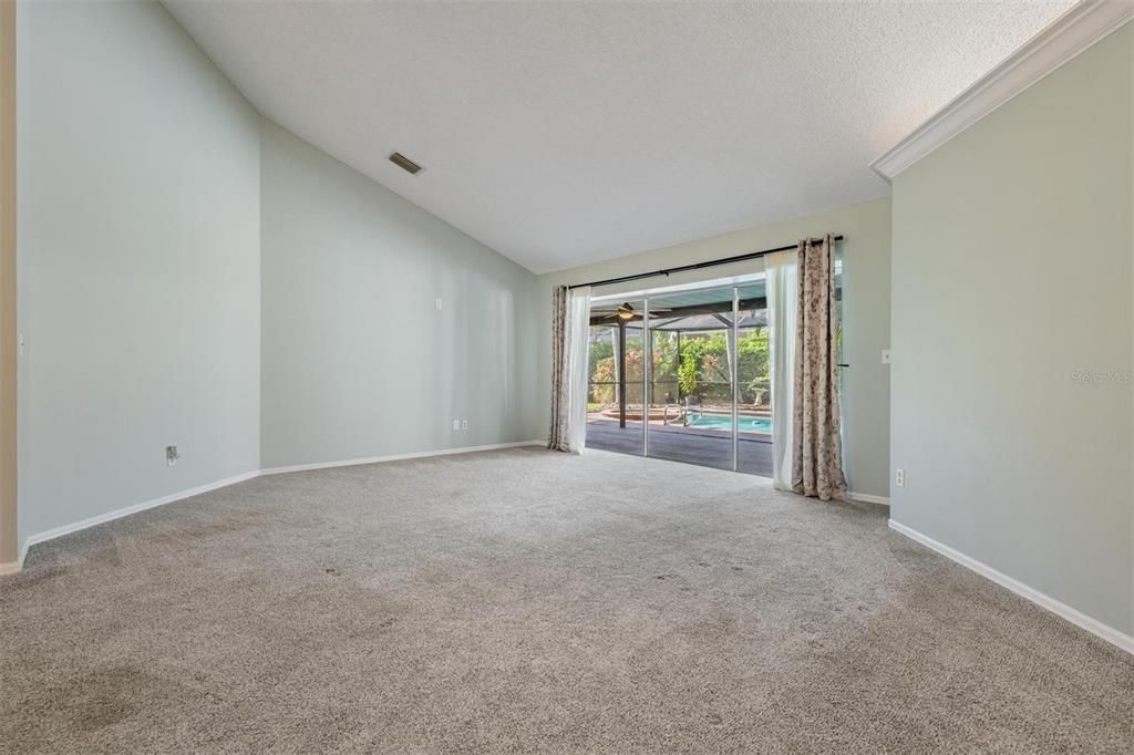 For Sale: $696,000 (5 beds, 3 baths, 3088 Square Feet)