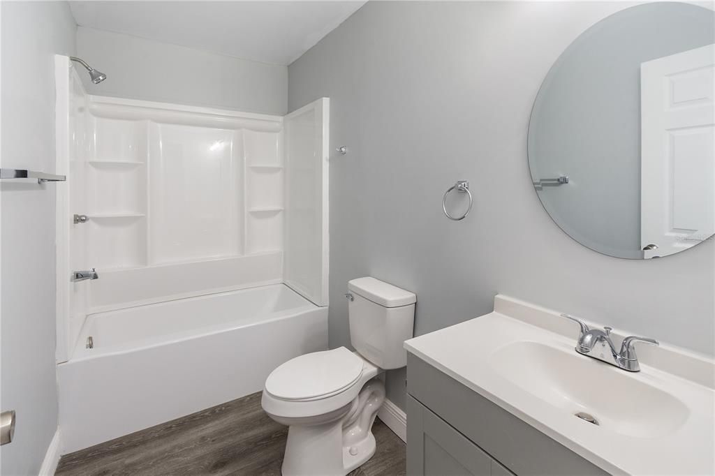 待售: $239,000 (4 贝兹, 2 浴室, 1620 平方英尺)