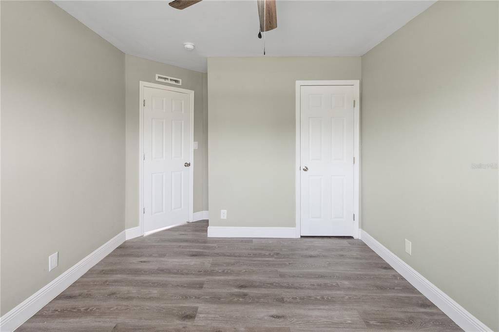 待售: $239,000 (4 贝兹, 2 浴室, 1620 平方英尺)