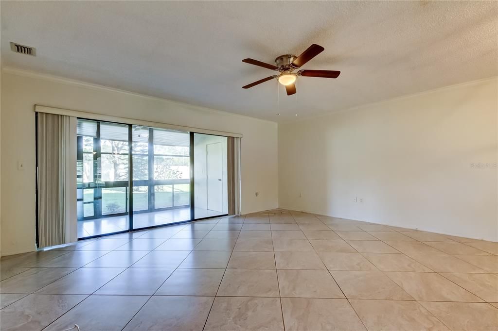 Active With Contract: $185,000 (2 beds, 2 baths, 1300 Square Feet)