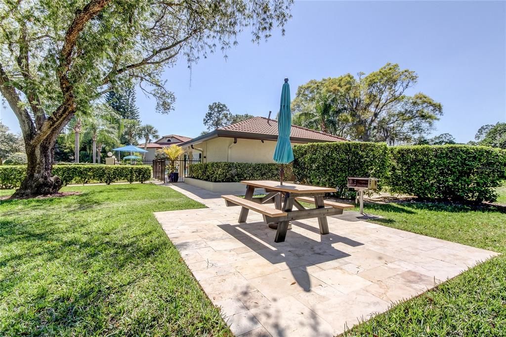 Active With Contract: $185,000 (2 beds, 2 baths, 1300 Square Feet)