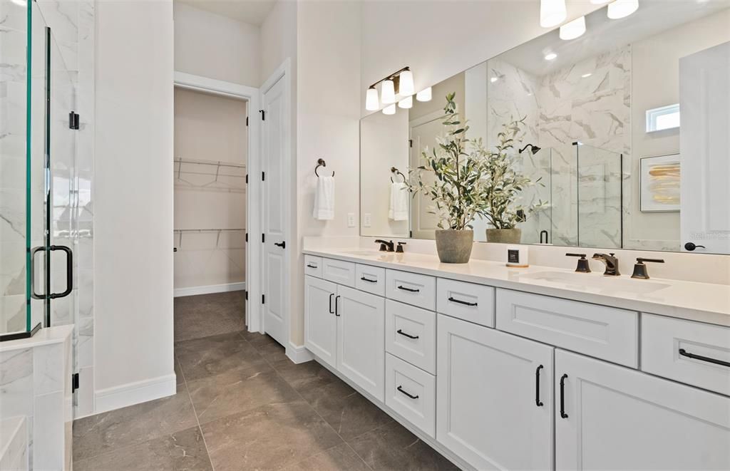 En Venta: $599,930 (3 camas, 2 baños, 2334 Pies cuadrados)