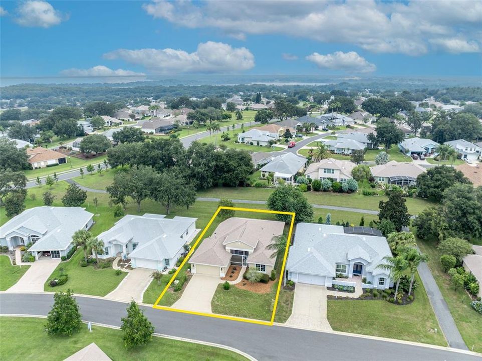 En Venta: $315,000 (3 camas, 2 baños, 1900 Pies cuadrados)