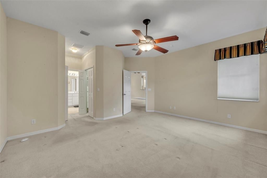 En Venta: $315,000 (3 camas, 2 baños, 1900 Pies cuadrados)