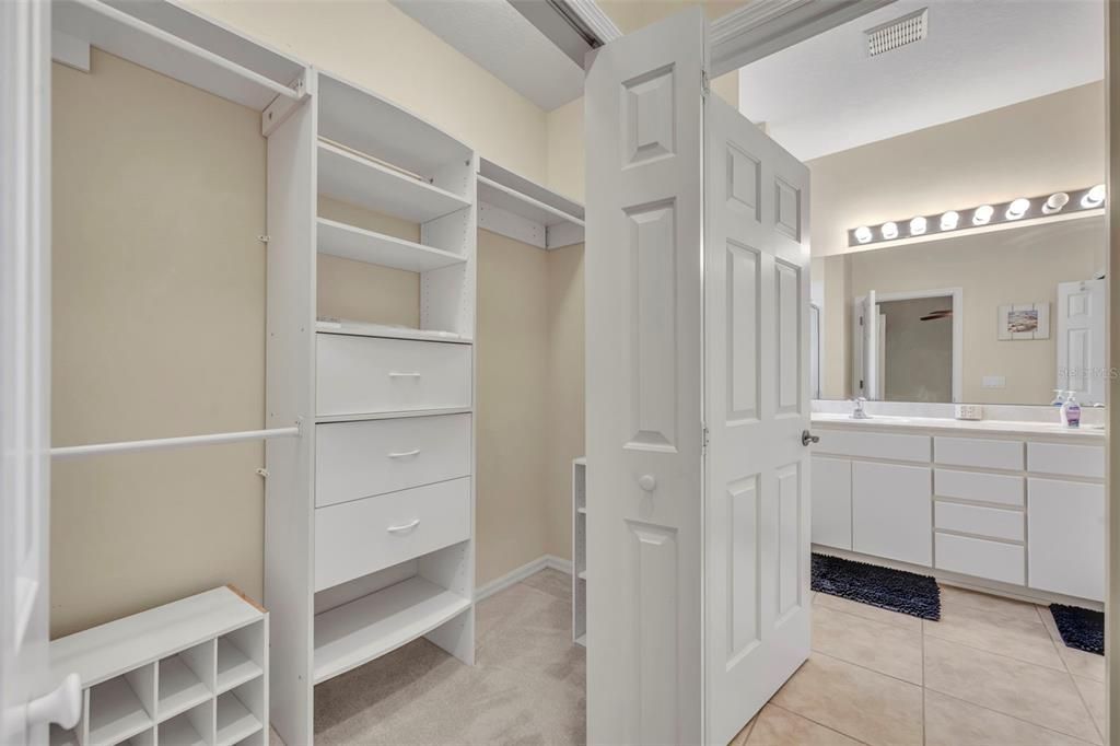 En Venta: $315,000 (3 camas, 2 baños, 1900 Pies cuadrados)