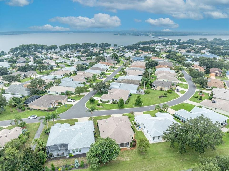 En Venta: $315,000 (3 camas, 2 baños, 1900 Pies cuadrados)