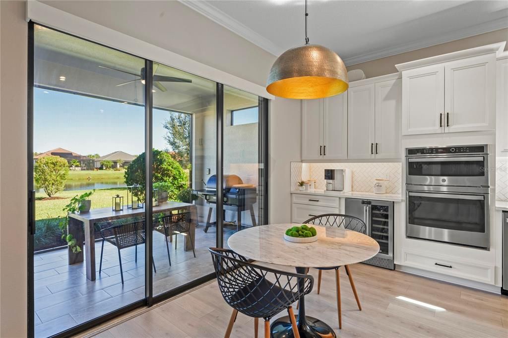 Activo con contrato: $950,000 (3 camas, 3 baños, 3090 Pies cuadrados)