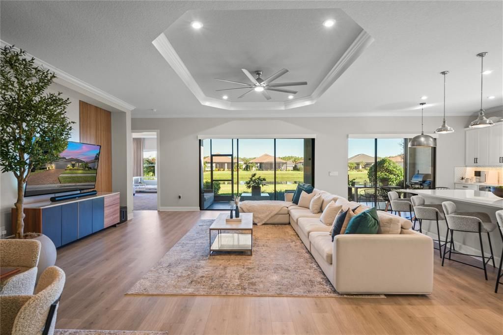 Activo con contrato: $950,000 (3 camas, 3 baños, 3090 Pies cuadrados)