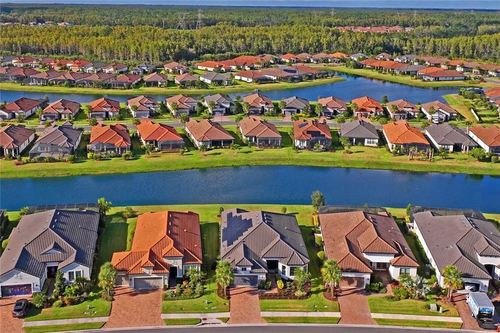 Activo con contrato: $950,000 (3 camas, 3 baños, 3090 Pies cuadrados)