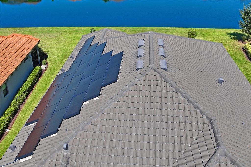 Activo con contrato: $950,000 (3 camas, 3 baños, 3090 Pies cuadrados)