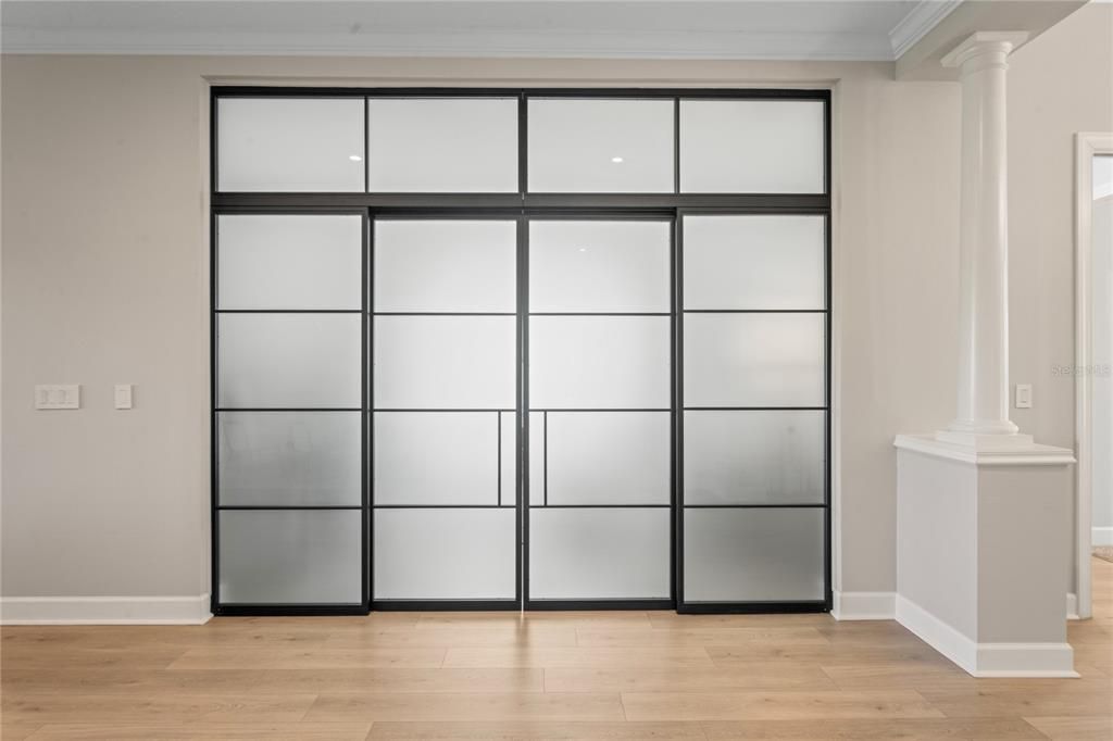 Activo con contrato: $950,000 (3 camas, 3 baños, 3090 Pies cuadrados)