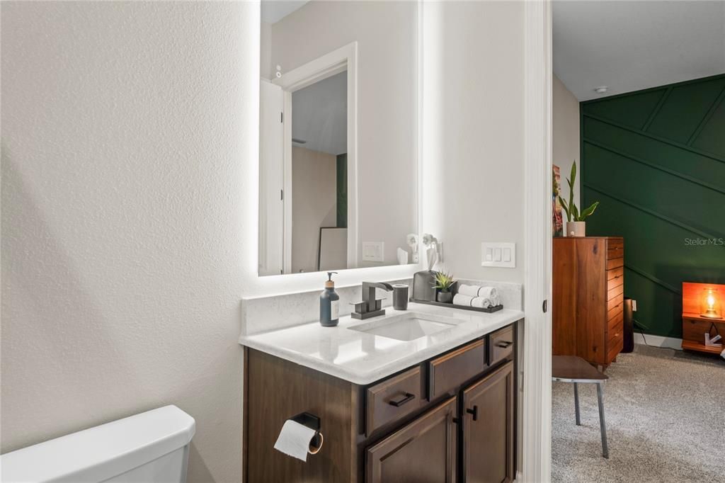 Activo con contrato: $950,000 (3 camas, 3 baños, 3090 Pies cuadrados)