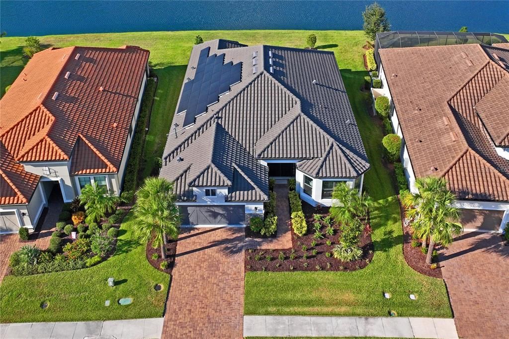 Activo con contrato: $950,000 (3 camas, 3 baños, 3090 Pies cuadrados)